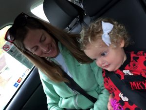 Look mom, no car seat